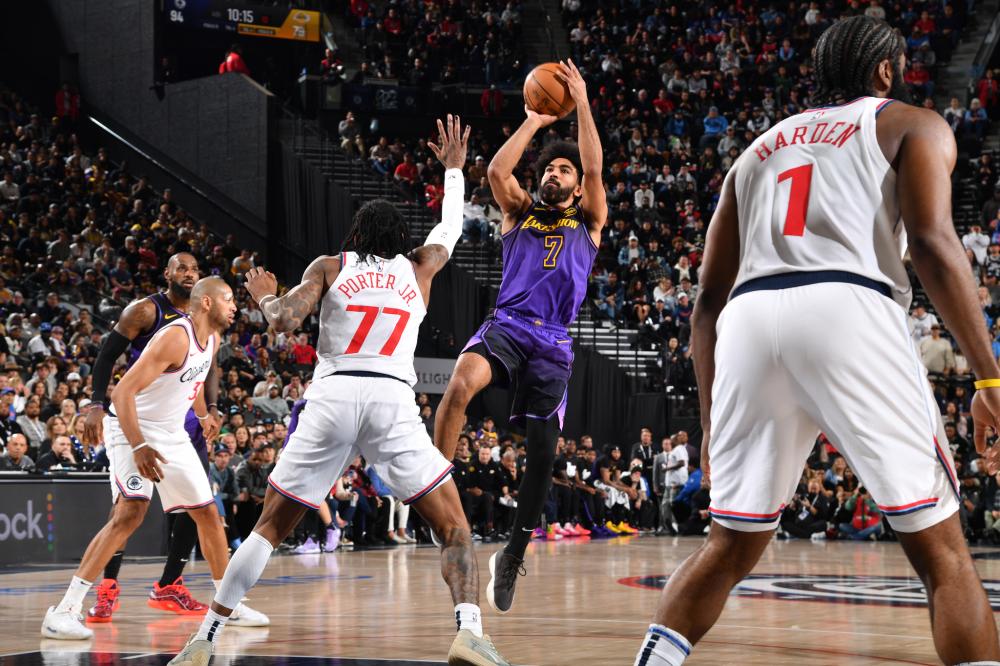 在不久前的 在不久前的