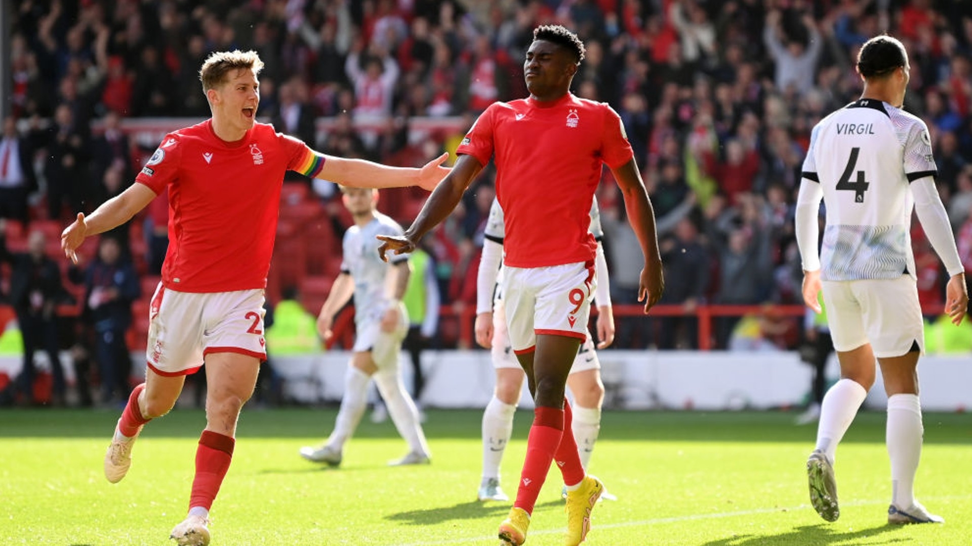 关键时刻站 关键时刻站