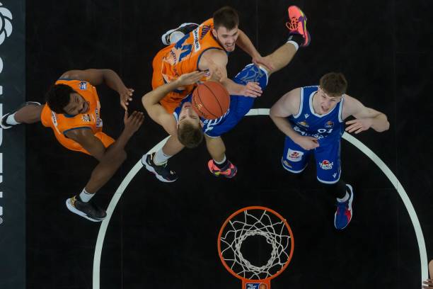 吴艳妮的自 吴艳妮的自