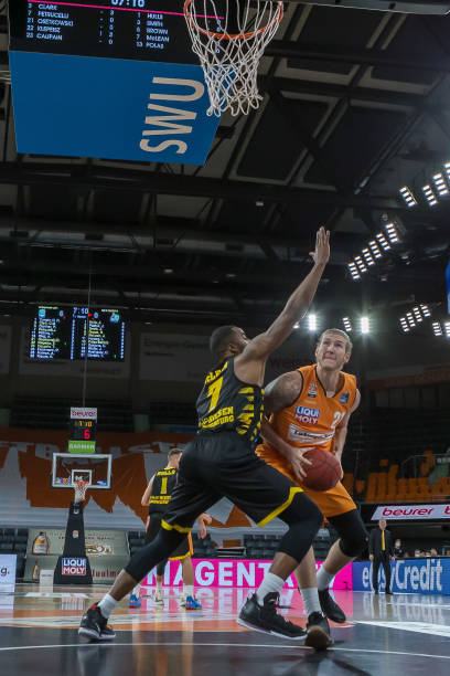 育文化的融 育文化的融